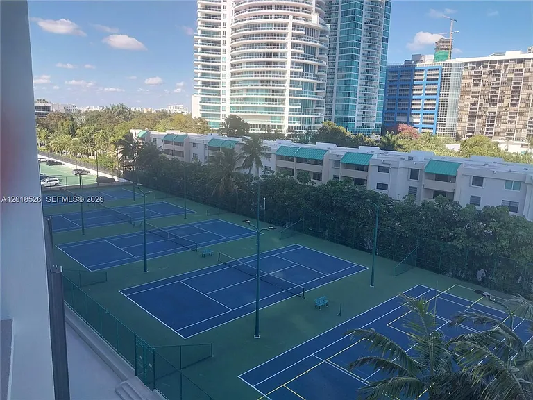 2333 Brickell Ave #602 — Photo 20