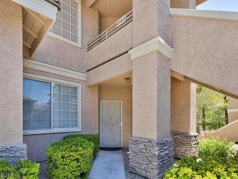 9901 Trailwood Dr #1103 — Photo 3