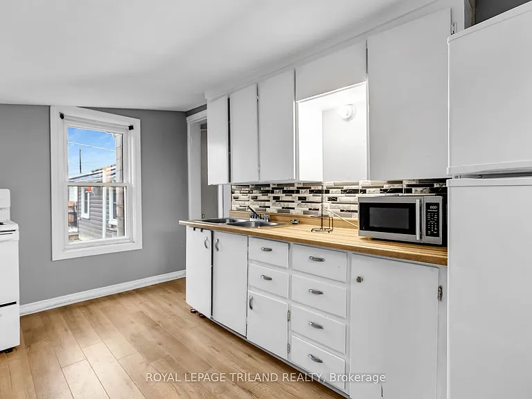101 Scott St #B — Photo 3