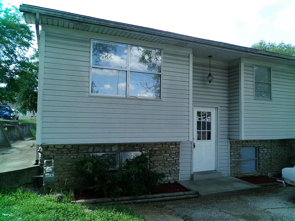 1st image of 470 Schenkel Ln