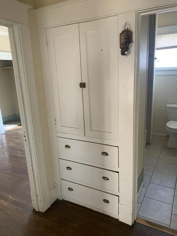 3 bed, 1.0 bath, 1730 sqft, $1,375 — Photo 3