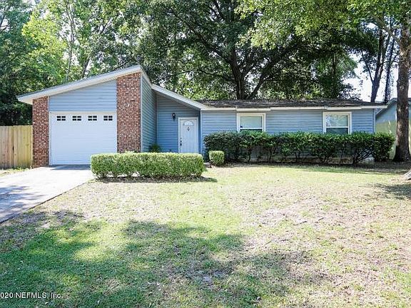 2nd image of 8262 Lucaya Ct