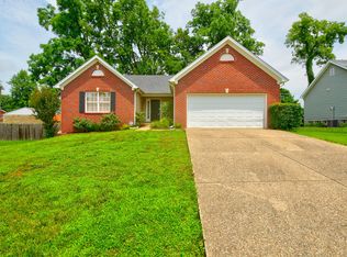 7705 Bridlewood Pl, Louisville, KY 40228