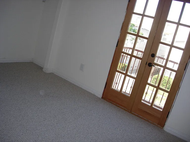 3336 Bagley Ave — Photo 11