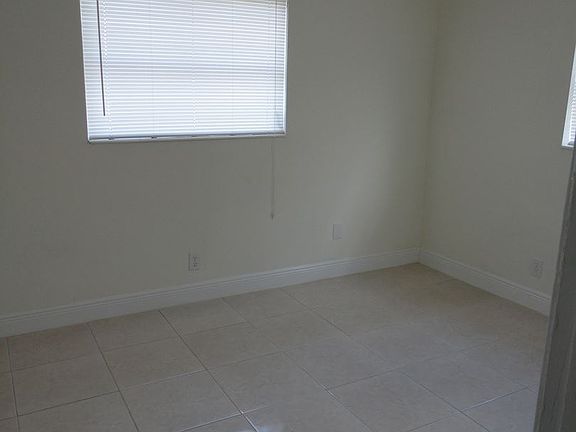3rd image of 2046 NE 2nd Ter
