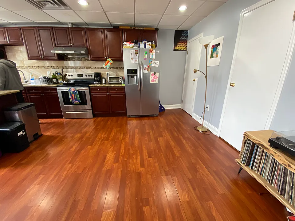 458 E Girard Ave #2R