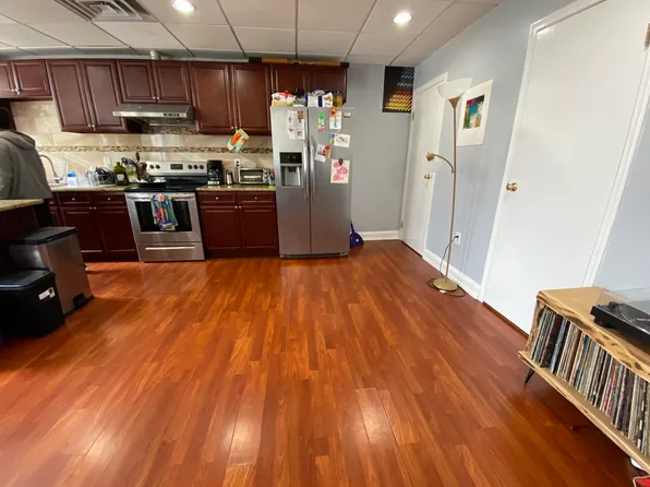 458 E Girard Ave #2R, Philadelphia, PA 19125