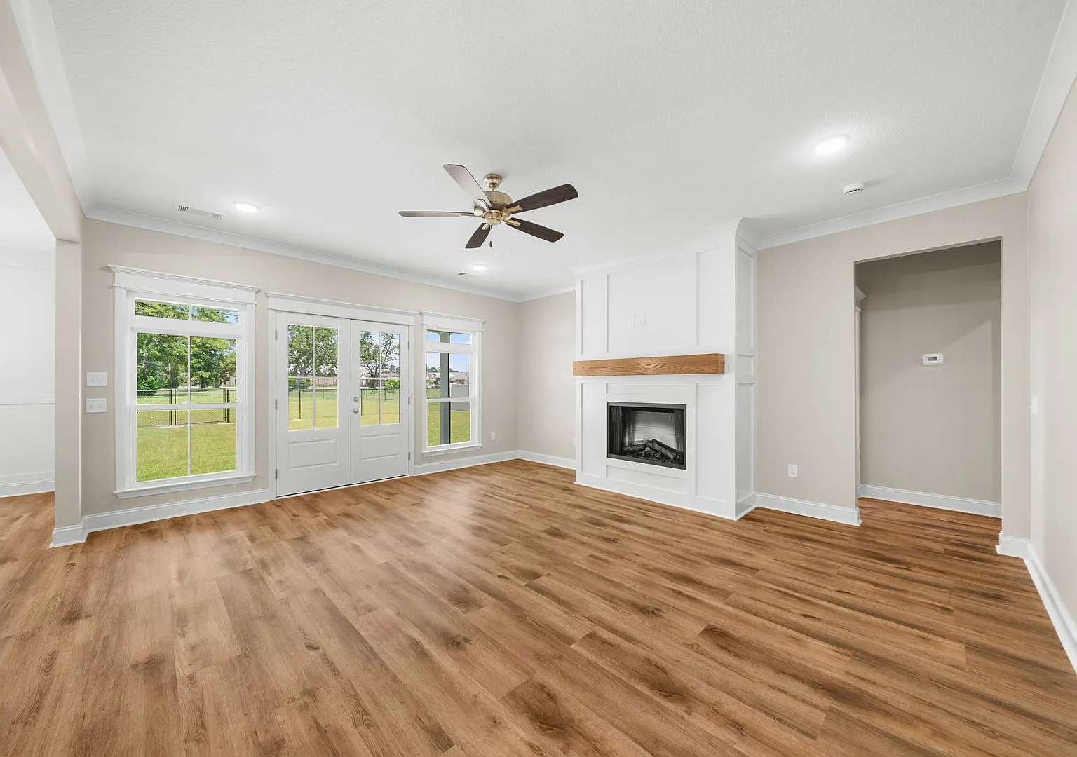7 Honeysuckle Dr - Available Now! — Photo 4