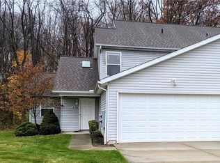4186 Pine Dr, Rootstown, OH 44272