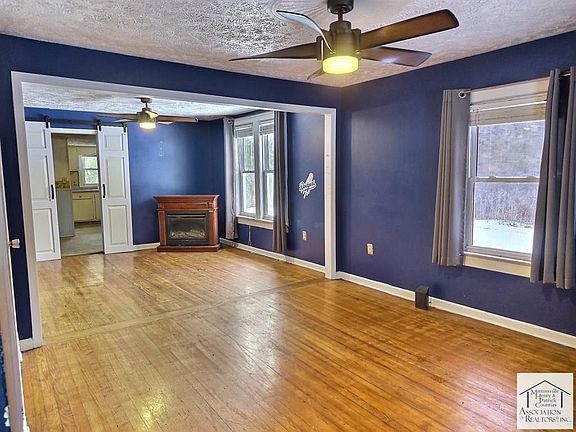 4th image of 60 Elijah Cir