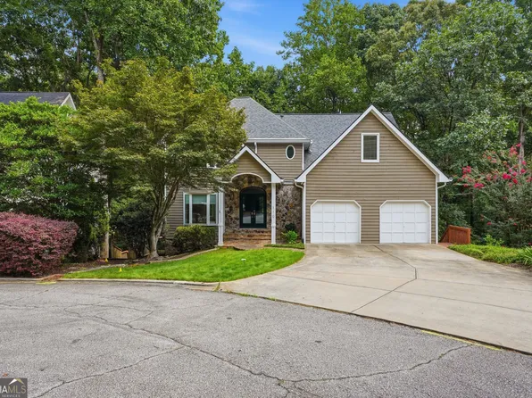 110 Bitternut Cir, Roswell, GA 30076