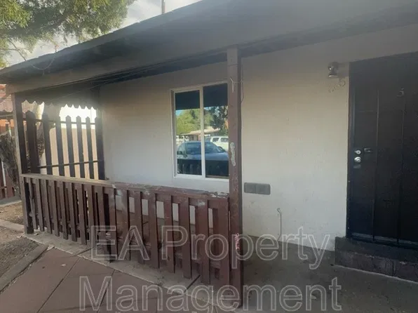 117 40th St NW APT 5, Albuquerque, NM 87105