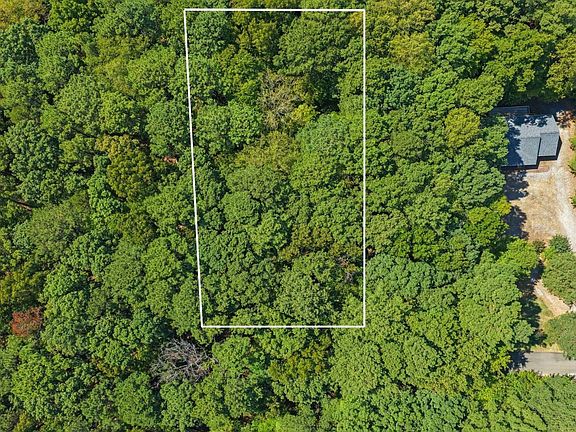 2nd image of 116 Oak Run Run