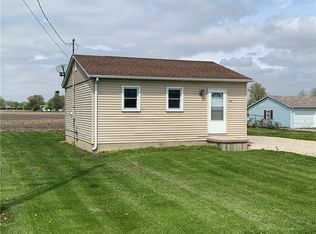 112 E State St, Teutopolis, IL 62467