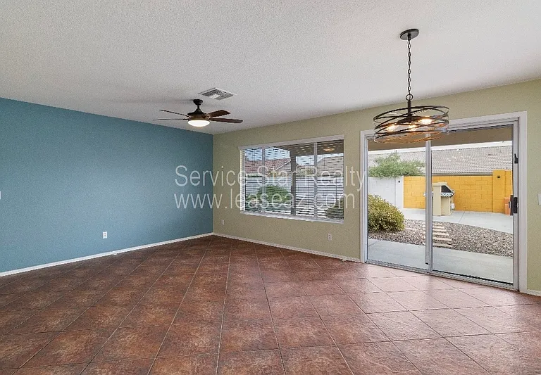 1502 E Maldonado Dr — Photo 17