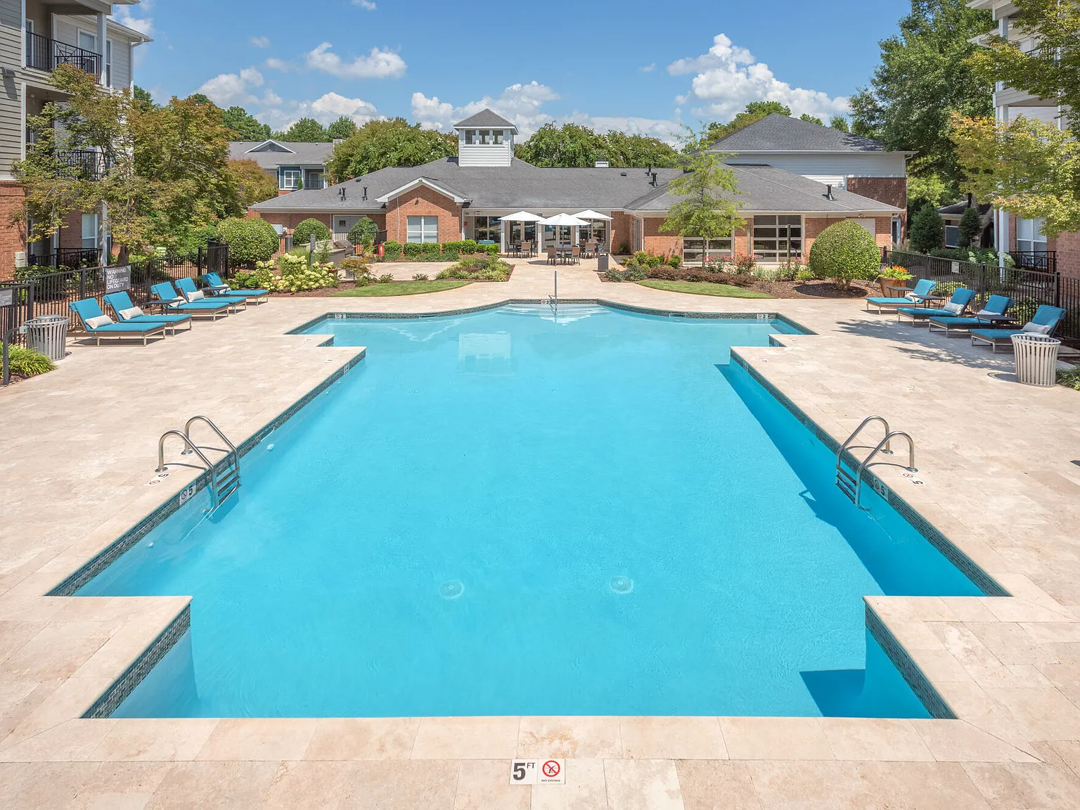 Presley Oaks — Photo 2