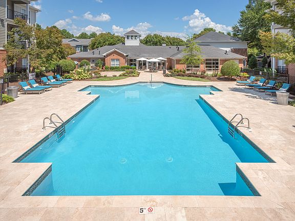 5th image of 4915 Misty Oaks Dr #834