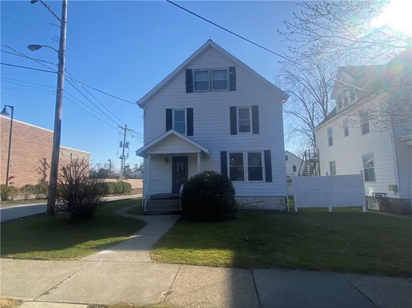 445 S 7th St, Indiana, PA 15701