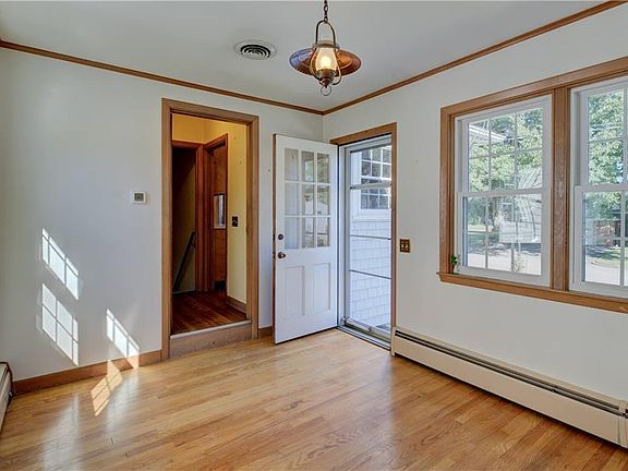 3rd image of 40 Brimfield Rd