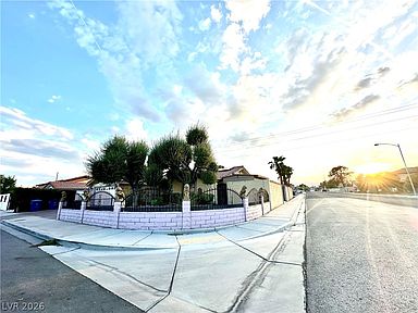 3811 Leisure Ln, Las Vegas, NV 89103, photo 3