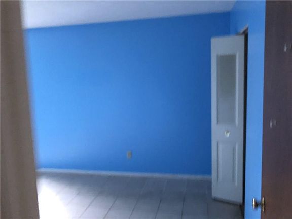 5th image of 10113 Penrith Dr