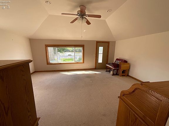 5th image of 306 E Ream Rd