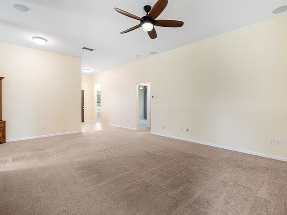 5th image of 271 Bridgeport Ln