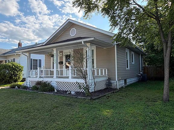 3rd image of 213 Manor Ave