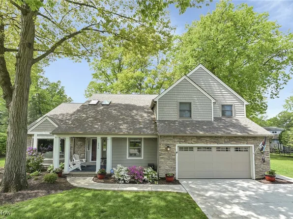 236 Seaward Way, Avon Lake, OH 44012