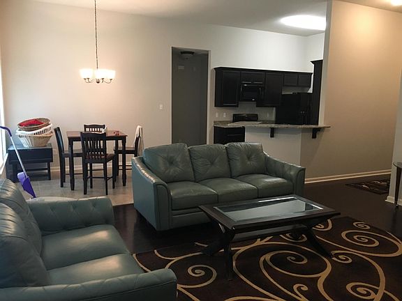 2nd image of 309 Elwick Dr