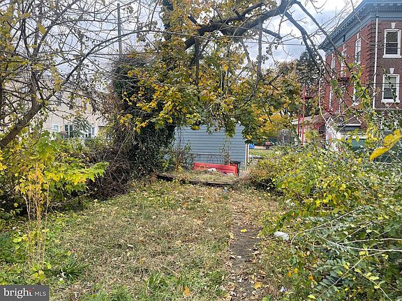 4th image of 1317 W 3rd St