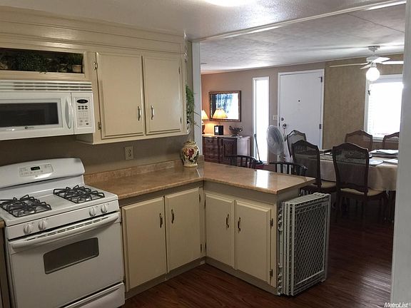 4th image of 6224 Yucatan Ave