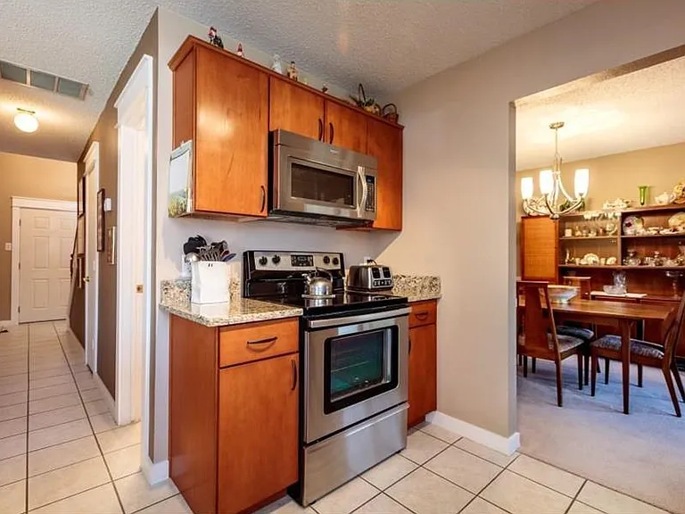 8721 Limestone Dr — Photo 14