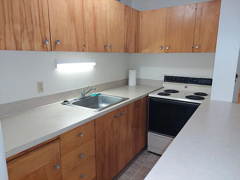 2907 NE 52nd St #102 — Photo 10