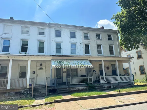 442 Main St, East Greenville, PA 18041