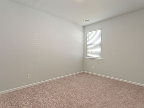 3rd image of 319 Black Birch Dr