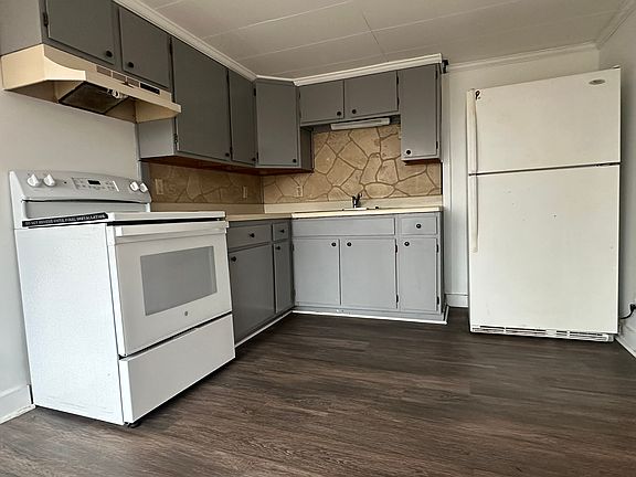 4th image of 3386 E Harrisburg Pike #2
