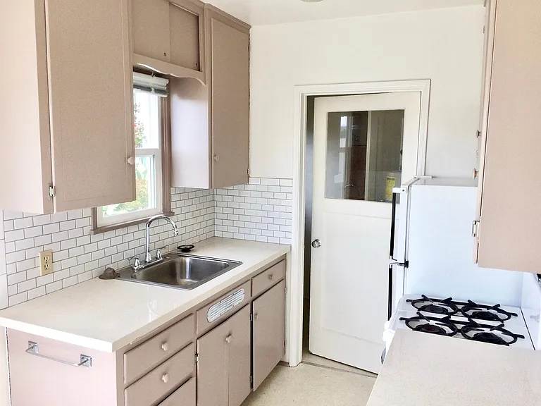 1259 Palm St — Photo 12