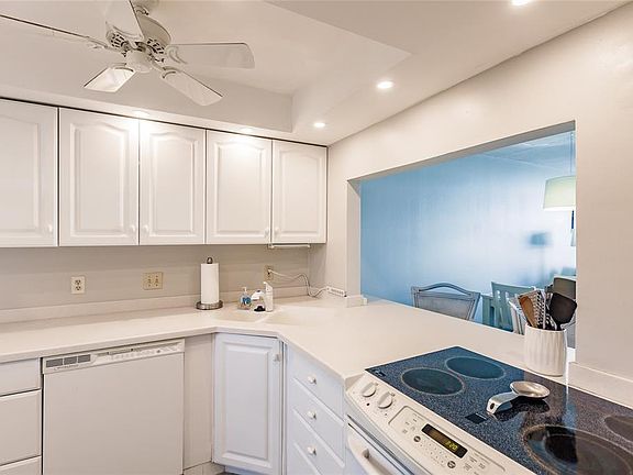 5th image of 1400 Tarpon Center Dr #P1