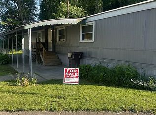 1347 Red Maple Ln, Kalamazoo, MI 49004