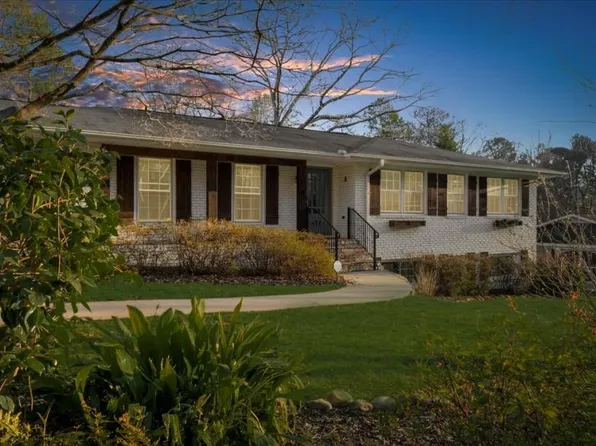 496 Longview Dr, Norcross, GA 30071