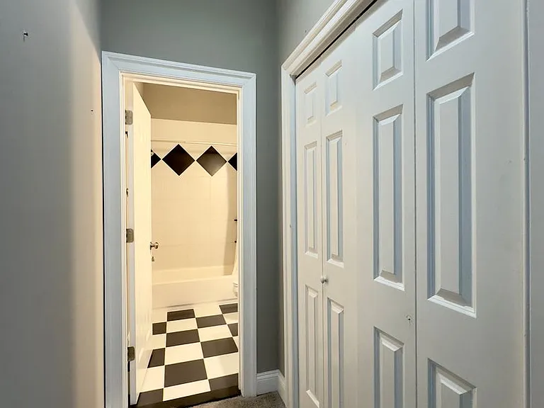Apartment Units with In-Unit Laundry in Mt Vernon, Baltimore, MD! — Photo 22