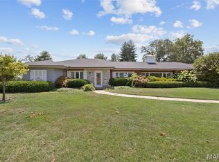 5901 Highfield Rd, Saint Louis, MO 63109