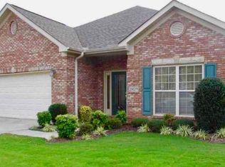 2428 Aldingham Dr SW, Decatur, AL 35603