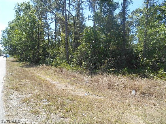 4th image of 510 Walter Gifford Ave S