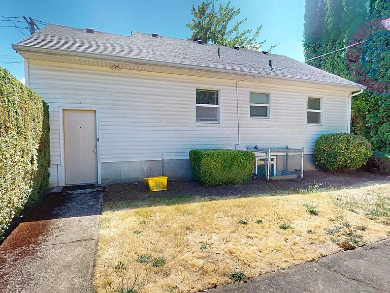 5329 N Willamette Blvd — Photo 28