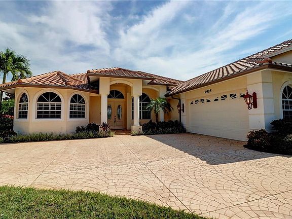 4th image of 9925 El Greco Cir