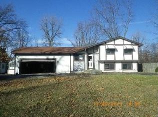 545 E Grand Traverse St, Commerce Township, MI 48382