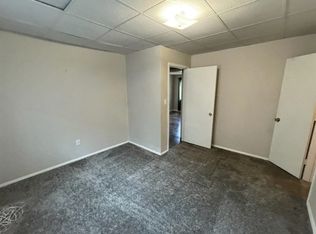 1652 W Monroe St, Springfield, IL 62704