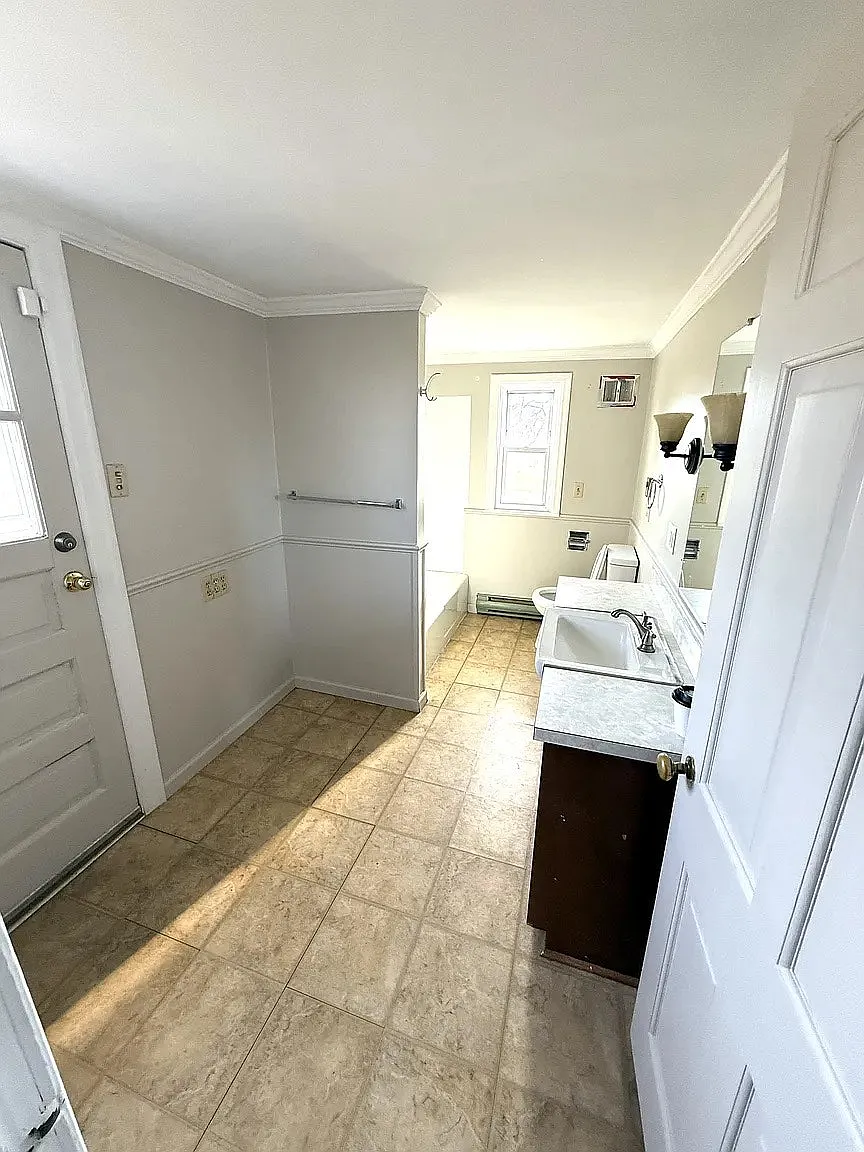 109 High Mountain Road — Photo 4